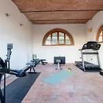 Willa Guesthost - Tuscany Dream & Barn With Swimming Pool