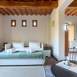 Guesthost - Tuscany Dream & Barn With Swimming Pool